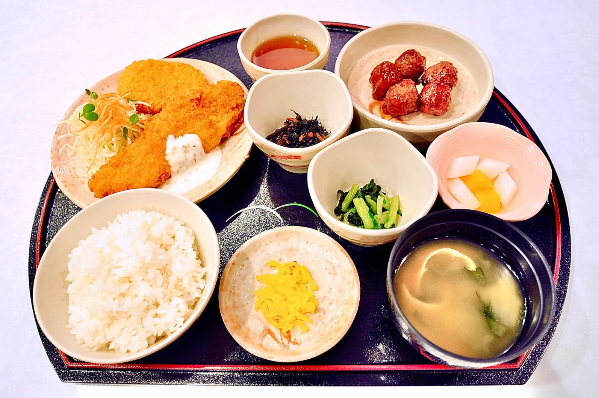 Okayama Ekimae Universal Hotel Ngoại thất bức ảnh